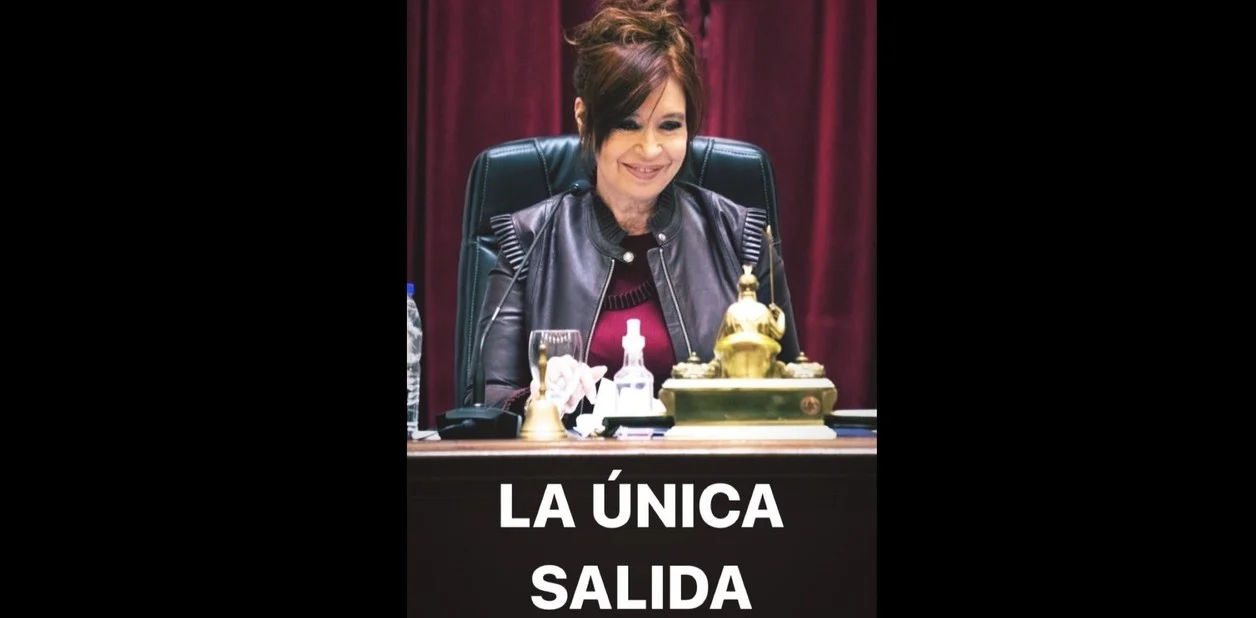 Interna oficial  “La única salida”: los chats de La Cámpora para instalar una posible candidatura de Cristina Kirchner tras los dichos de Andrés Larroque
