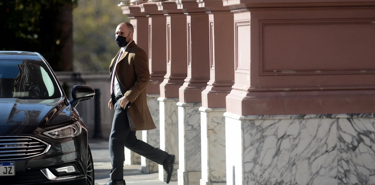 Reunión de Gabinete:  Idas y vueltas por Wado de Pedro, el fantasma de las “renuncias a disposición” y los que “se hacían los rulos” por las ausencias