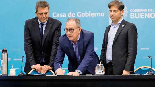 Los intendentes levantan el perfil, salen a apoyar a Massa y se meten en la agenda nacional