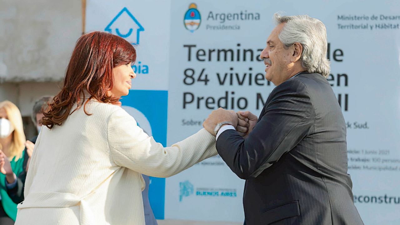 La interna oficial: secretos de un gobierno partido