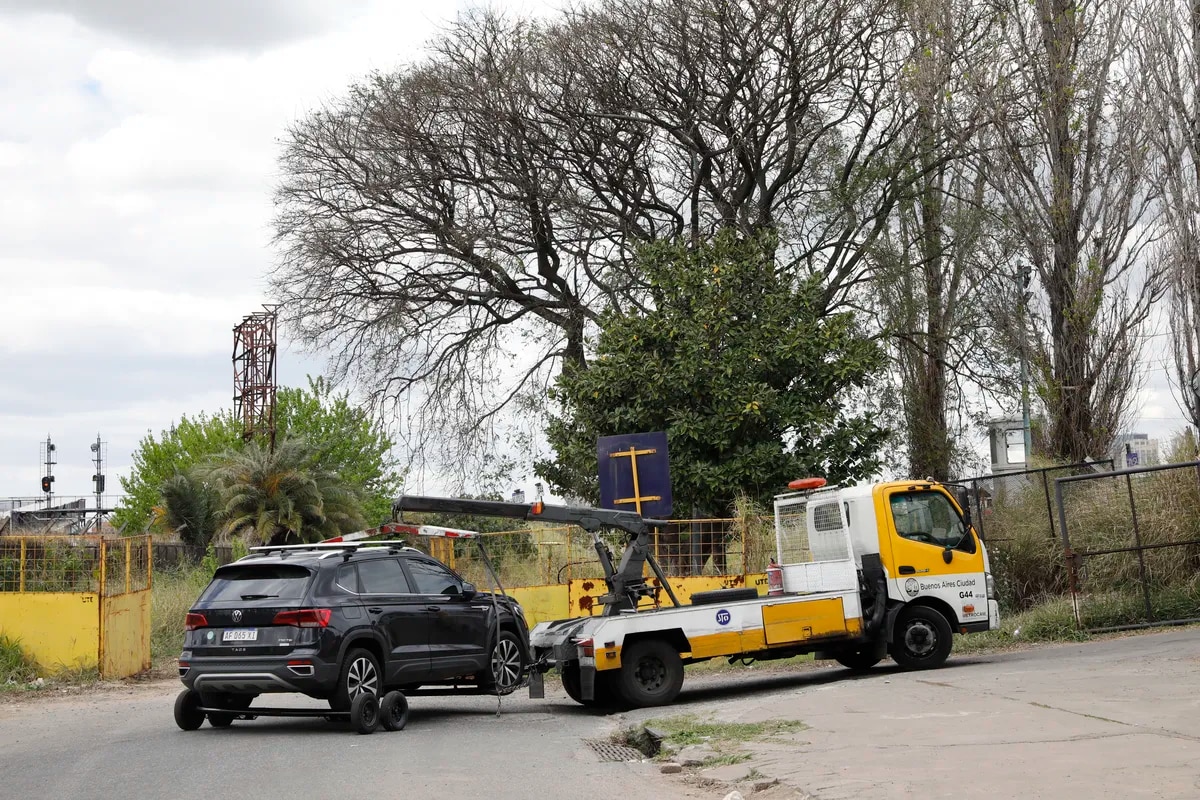 Cómo gestionará la Ciudad el control de las grúas de acarreo de autos en infracción