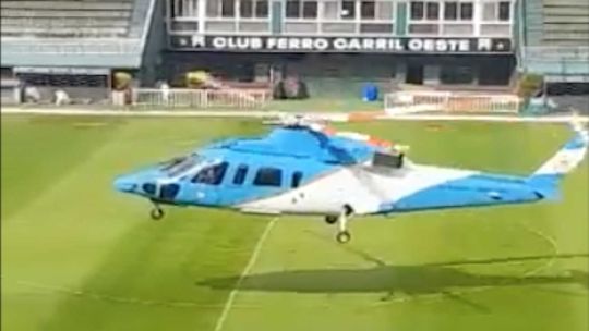 Polémica y desmentida por el helicóptero presidencial en cancha de Ferro tras una entrevista de Alberto