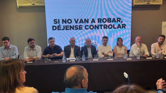 Tras romper la paridad, Llaryora definió sus espadas mientras Juntos avanza con su armado