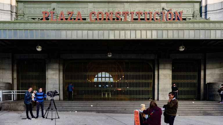 Se levantó el paro de trenes que afectó a un millón de personas y el servicio se normalizará recién al mediodía